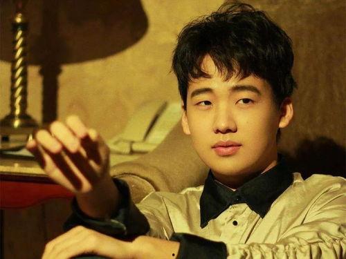 娱乐吃瓜郭麒麟,娱乐界的吃瓜达人，揭秘娱乐圈幕后故事  第3张