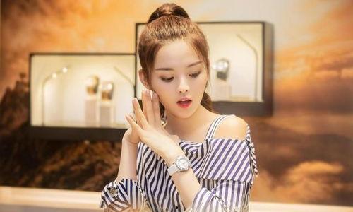 娱乐吃瓜新晋小花无黑料  第2张