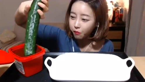 娱乐吃瓜酱的声音在线听  第2张