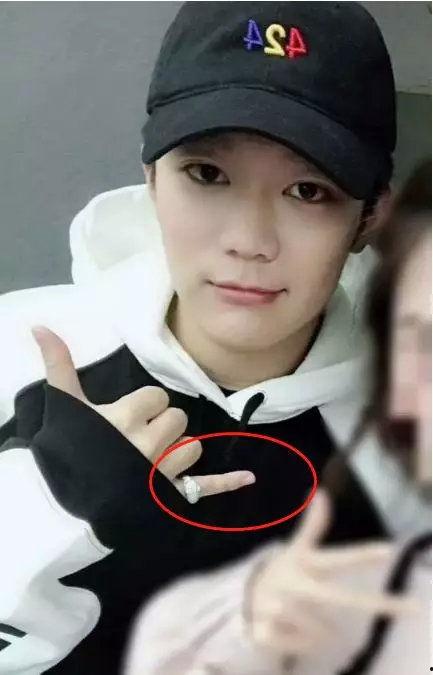 娱乐吃瓜五个女星是谁,揭秘“娱乐吃瓜”背后的风云人物  第3张