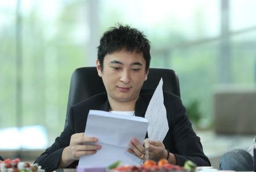 娱乐圈吃瓜爆料两个教授,揭秘两位教授的娱乐圈幕后故事  第3张